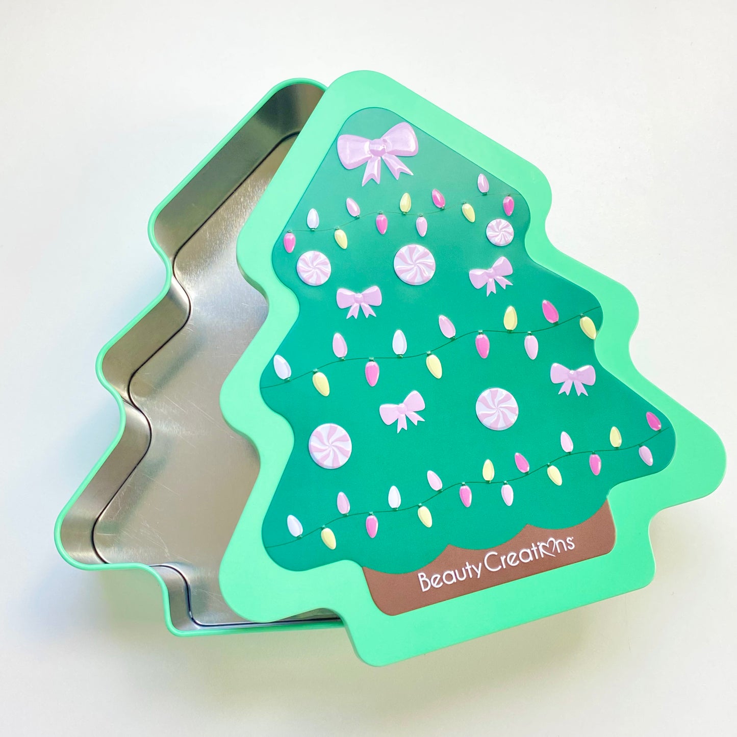 CHRISTMAS TREE TIN GIFT BOX SET