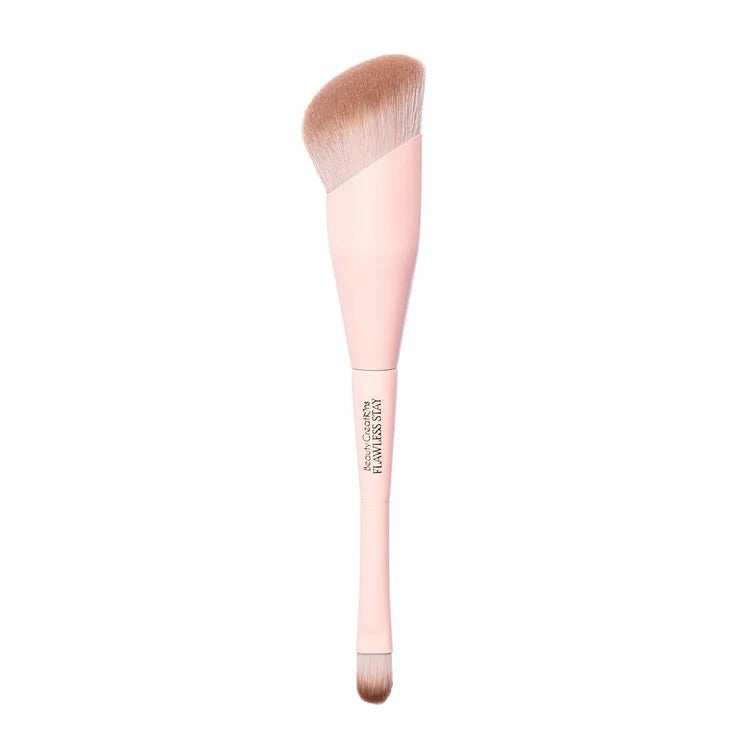 FOUNDATION BRUSH FLAWLESS STAY MATTE DUAL ENDED