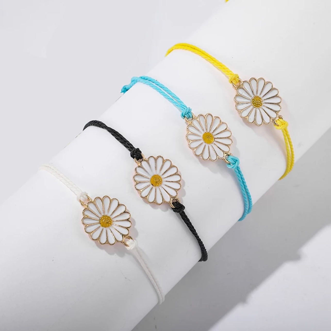 DAISY CHARM HAND BRACELET SET